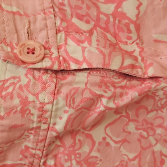Lilly Pulitzer Pink Floral Buttercup Shorts Wirh Scalloped Hem - Picture 2 of 3
